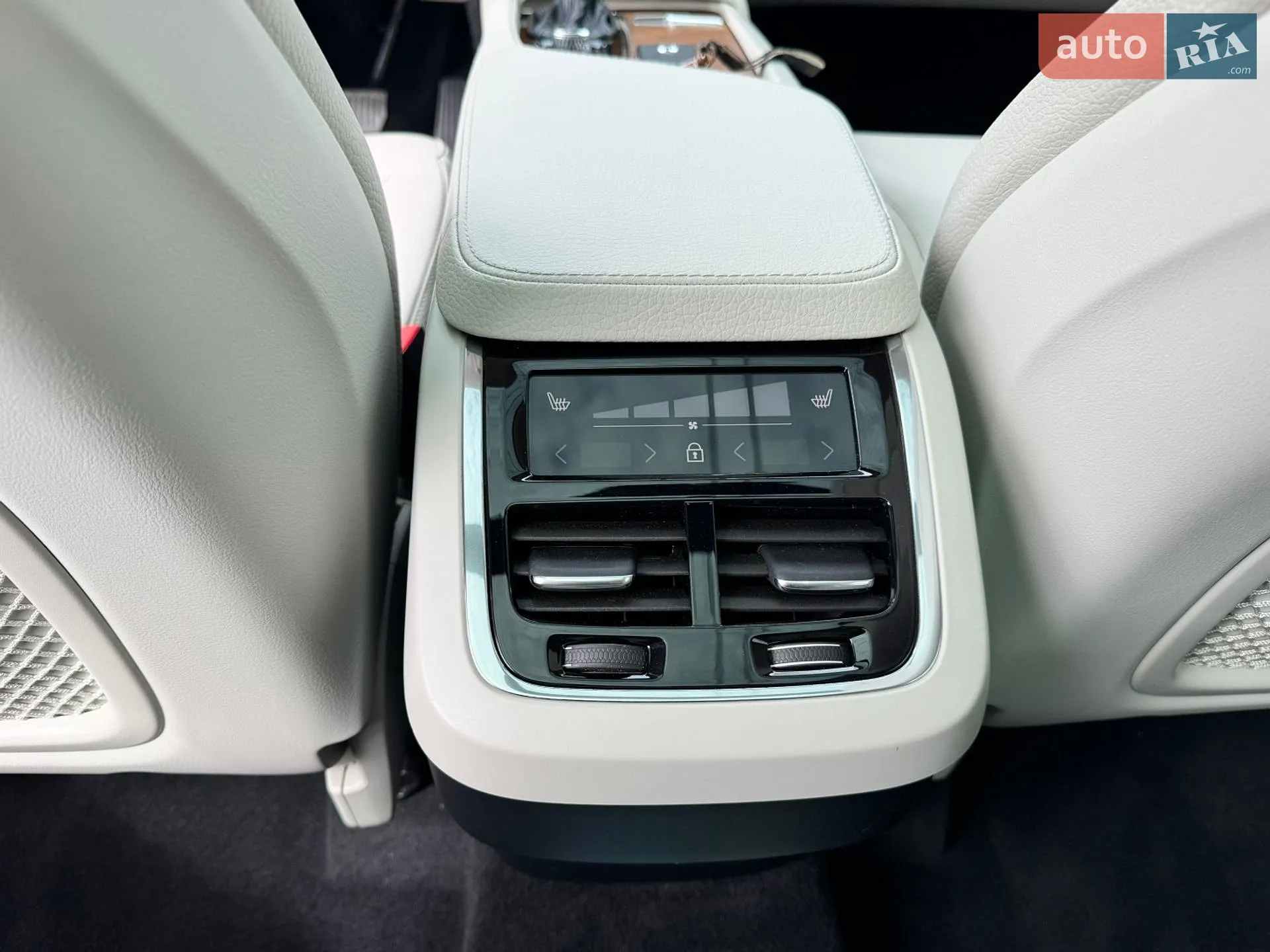 2021 Volvo XC90 - мініатюра 45