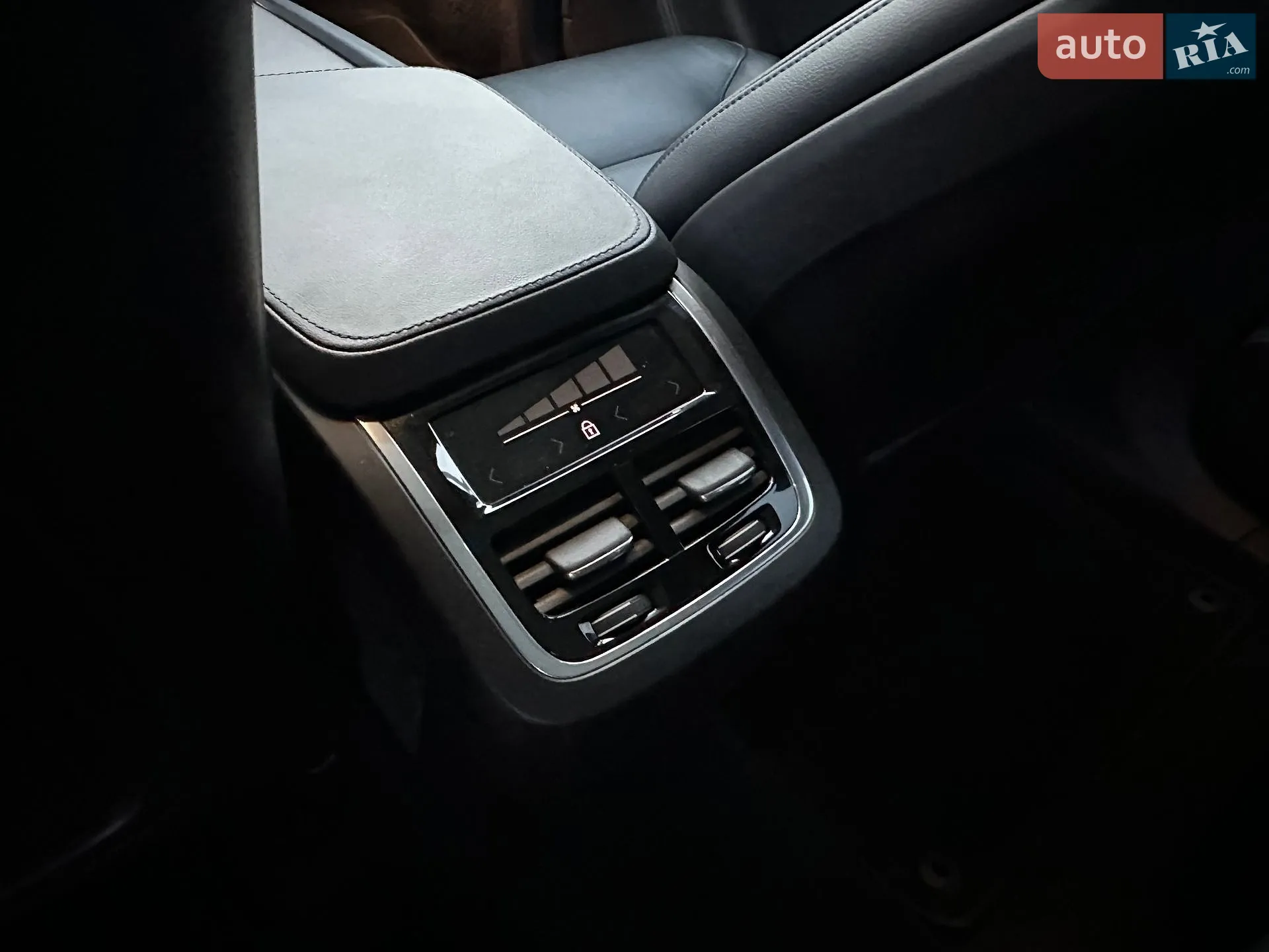 2024 Volvo XC90 - мініатюра 23