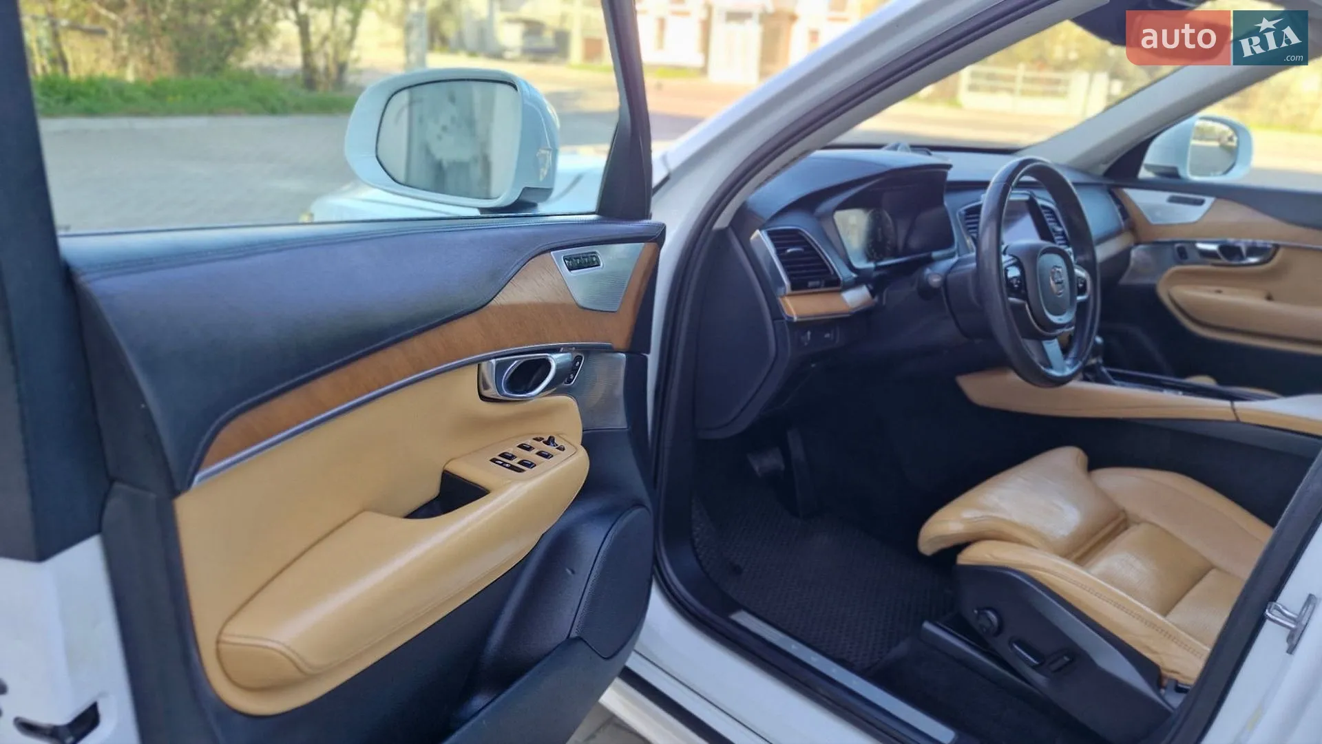 2015 Volvo XC90 - мініатюра 12