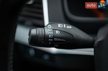 Внедорожник / Кроссовер Volvo XC90 2019 в Киеве