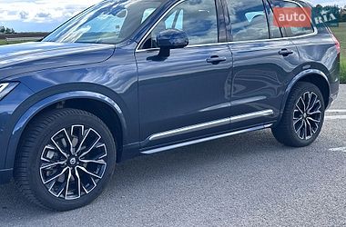 Внедорожник / Кроссовер Volvo XC90 2025 в Киеве