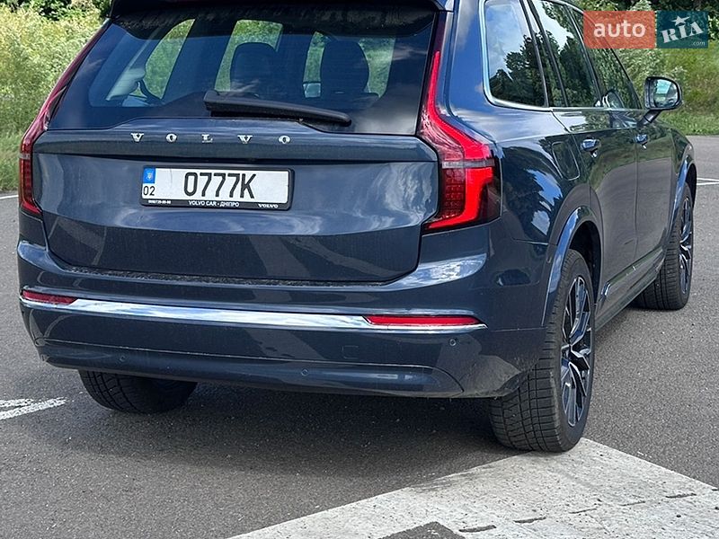 Внедорожник / Кроссовер Volvo XC90 2025 в Киеве