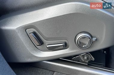 Внедорожник / Кроссовер Volvo XC90 2025 в Киеве