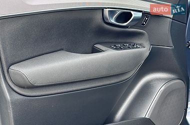 Внедорожник / Кроссовер Volvo XC90 2025 в Киеве