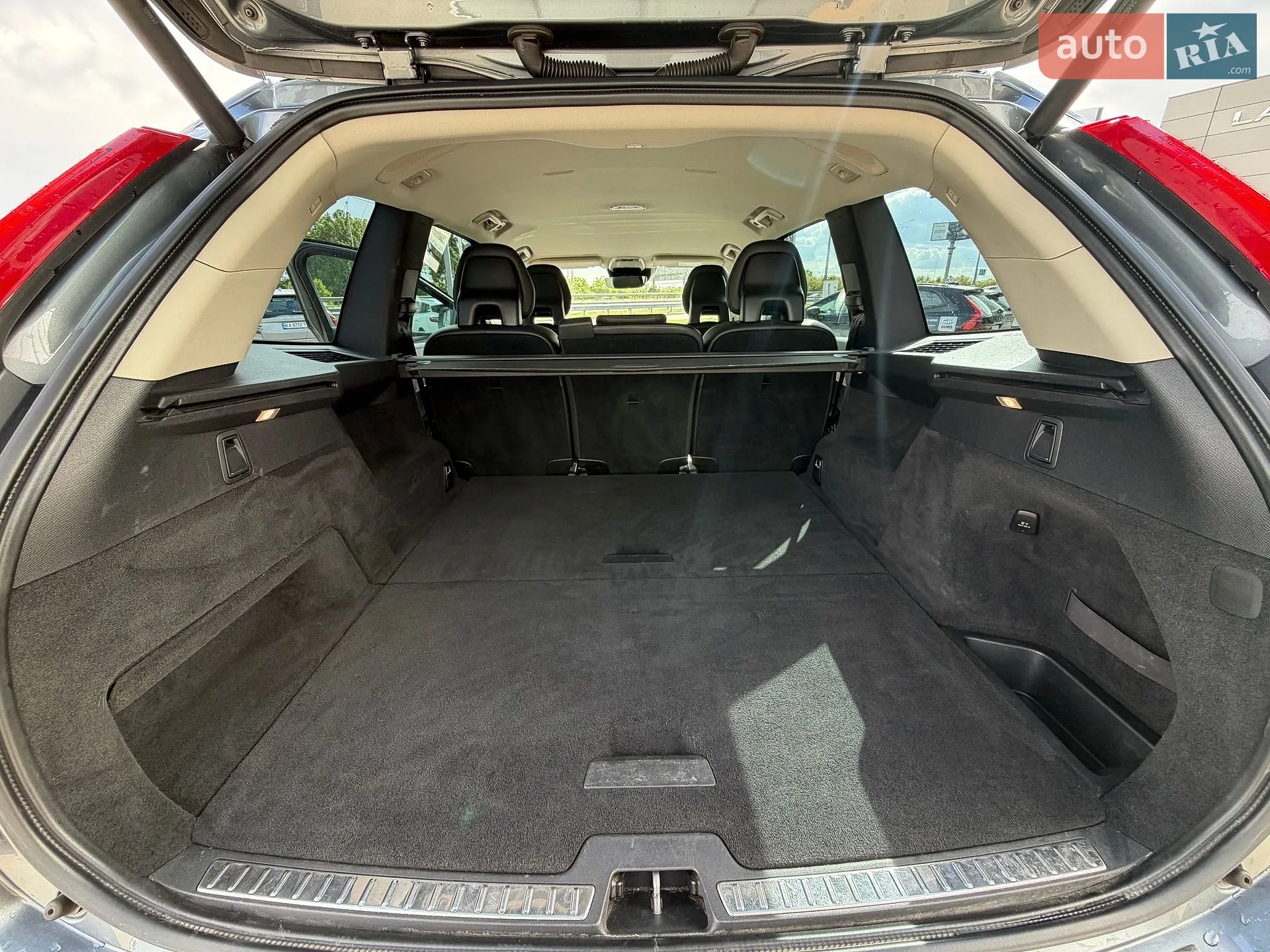 2015 Volvo XC90 - мініатюра 20