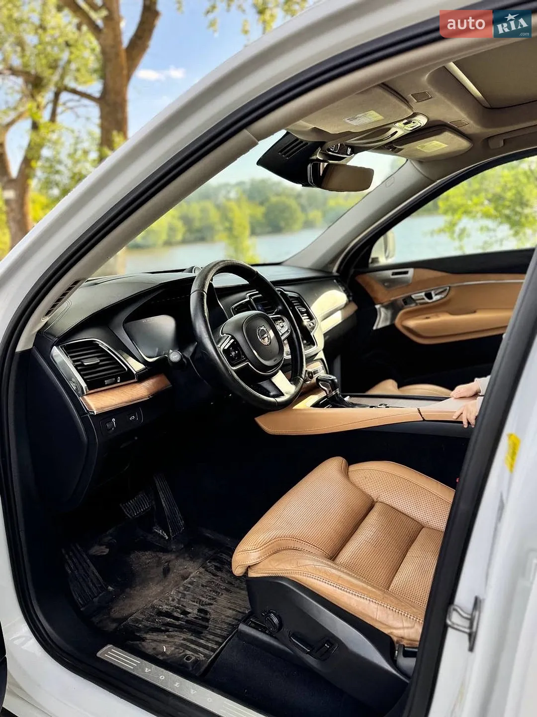 2015 Volvo XC90 - мініатюра 16
