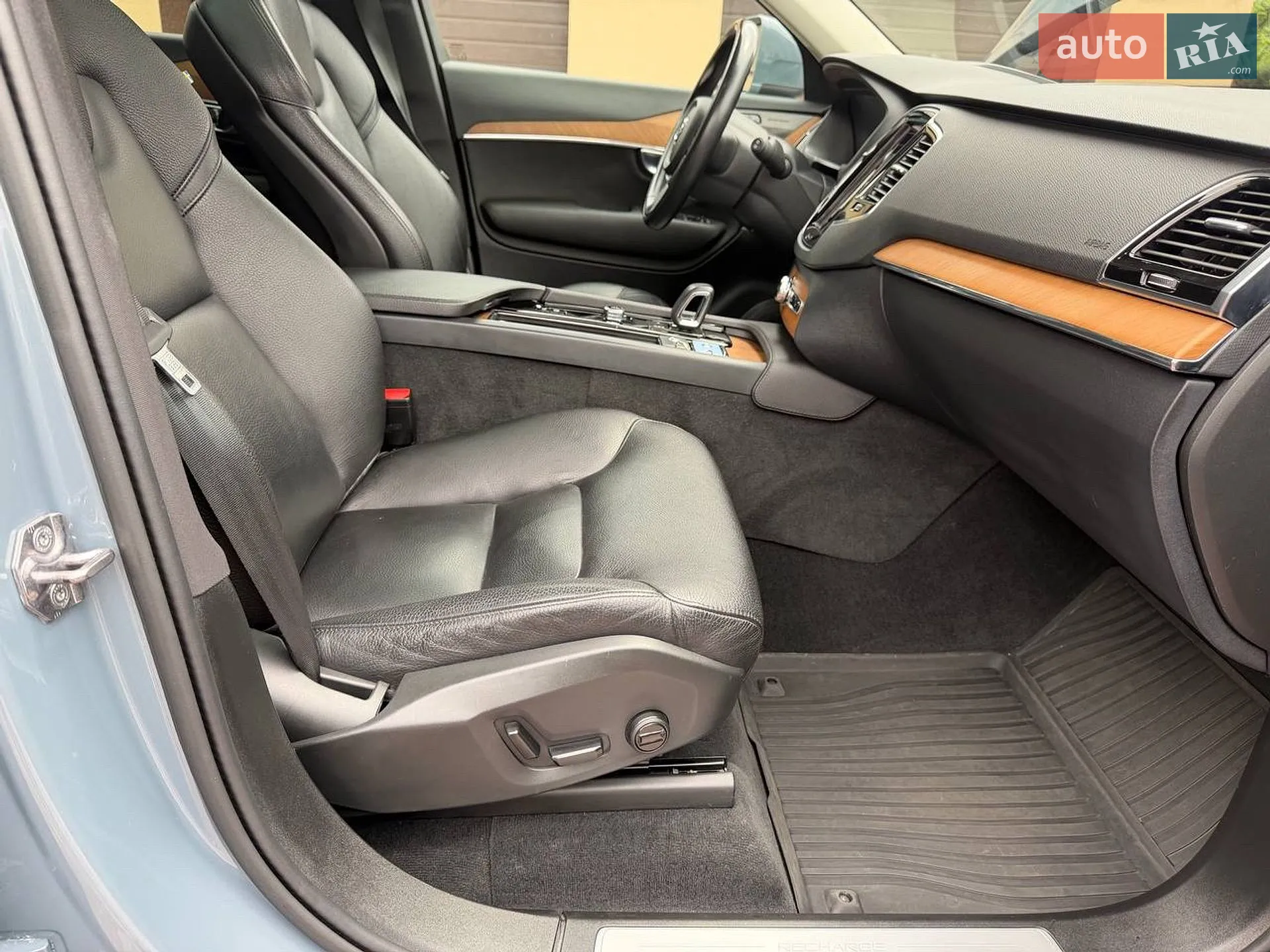 2021 Volvo XC90 - мініатюра 18