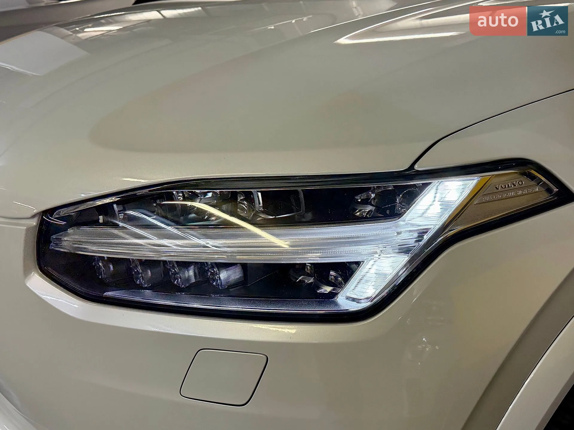 2023 Volvo XC90 - мініатюра 32
