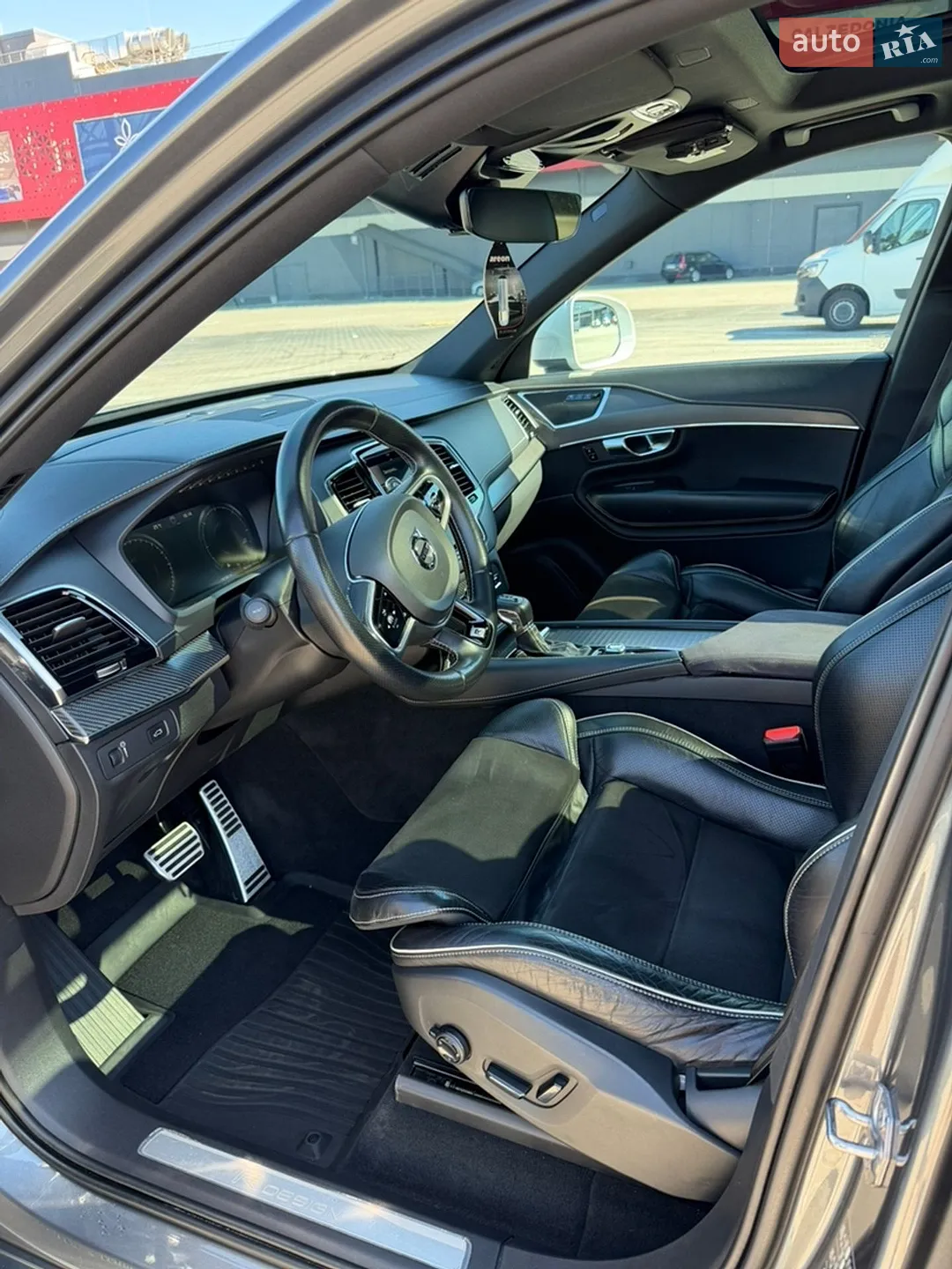 2017 Volvo XC90 - мініатюра 11