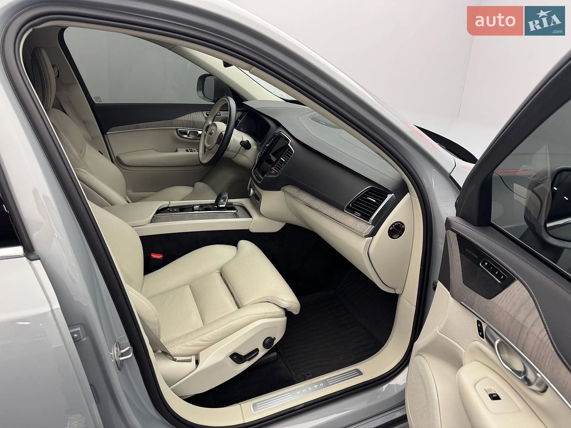 2023 Volvo XC90 - мініатюра 17