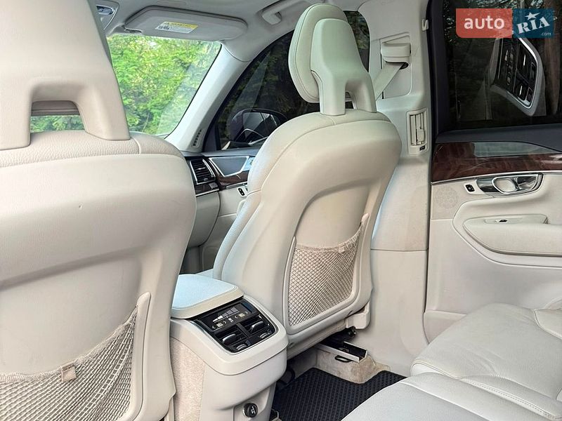 Внедорожник / Кроссовер Volvo XC90 2015 в Ивано-Франковске