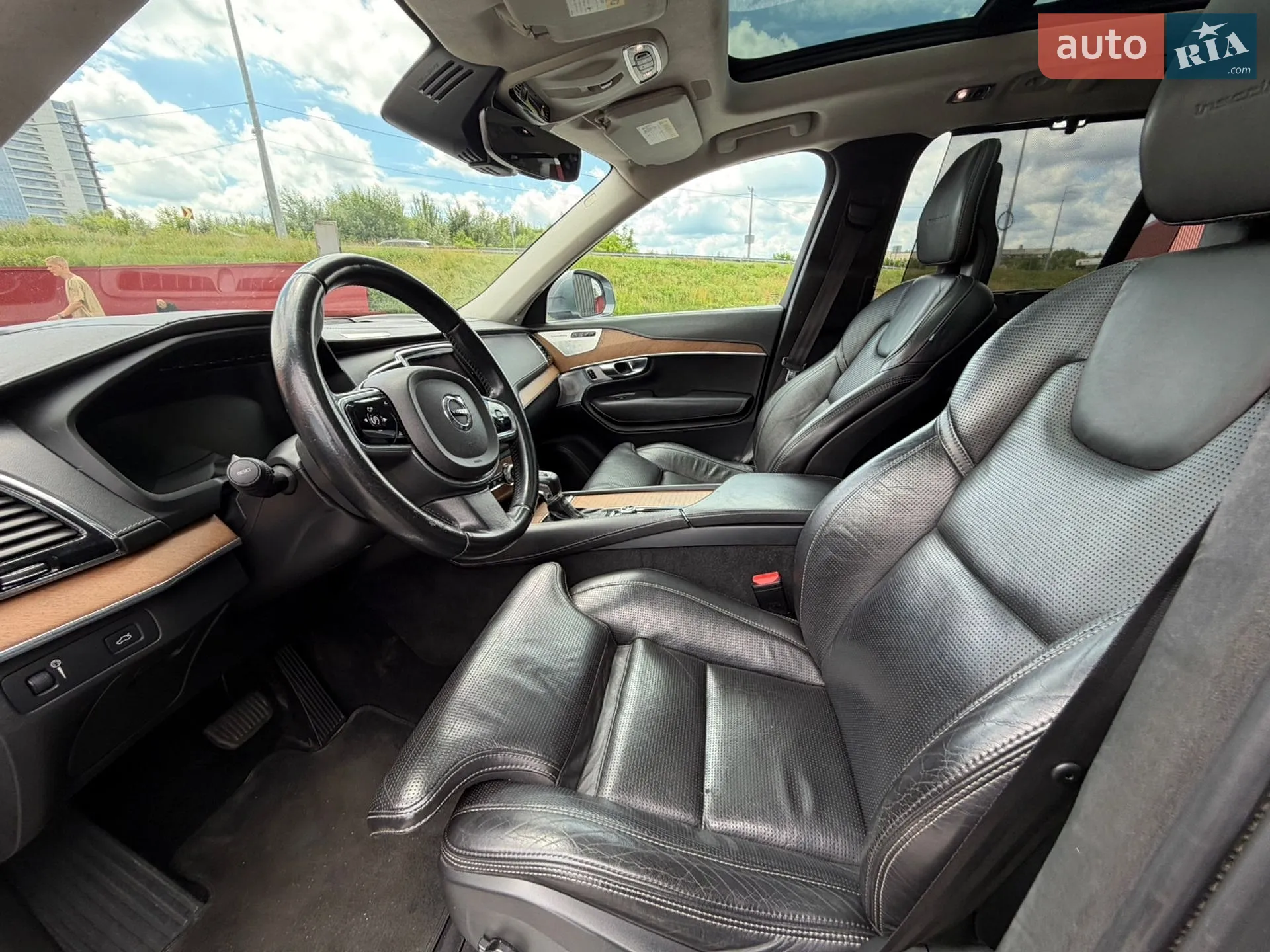 Volvo XC90 2016 VIN YV4A22PL8H1150208 фото оголошення 13 з 47