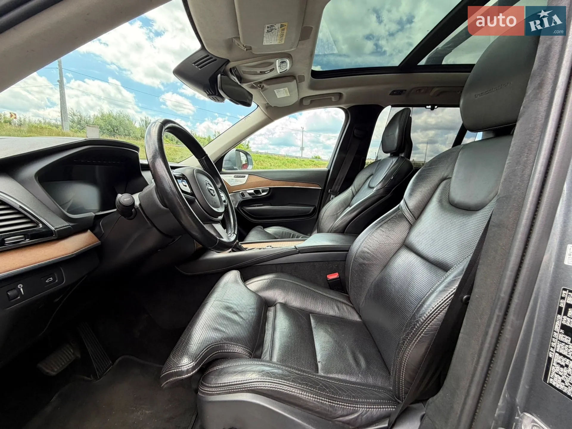 Volvo XC90 2016 VIN YV4A22PL8H1150208 фото оголошення 15 з 47