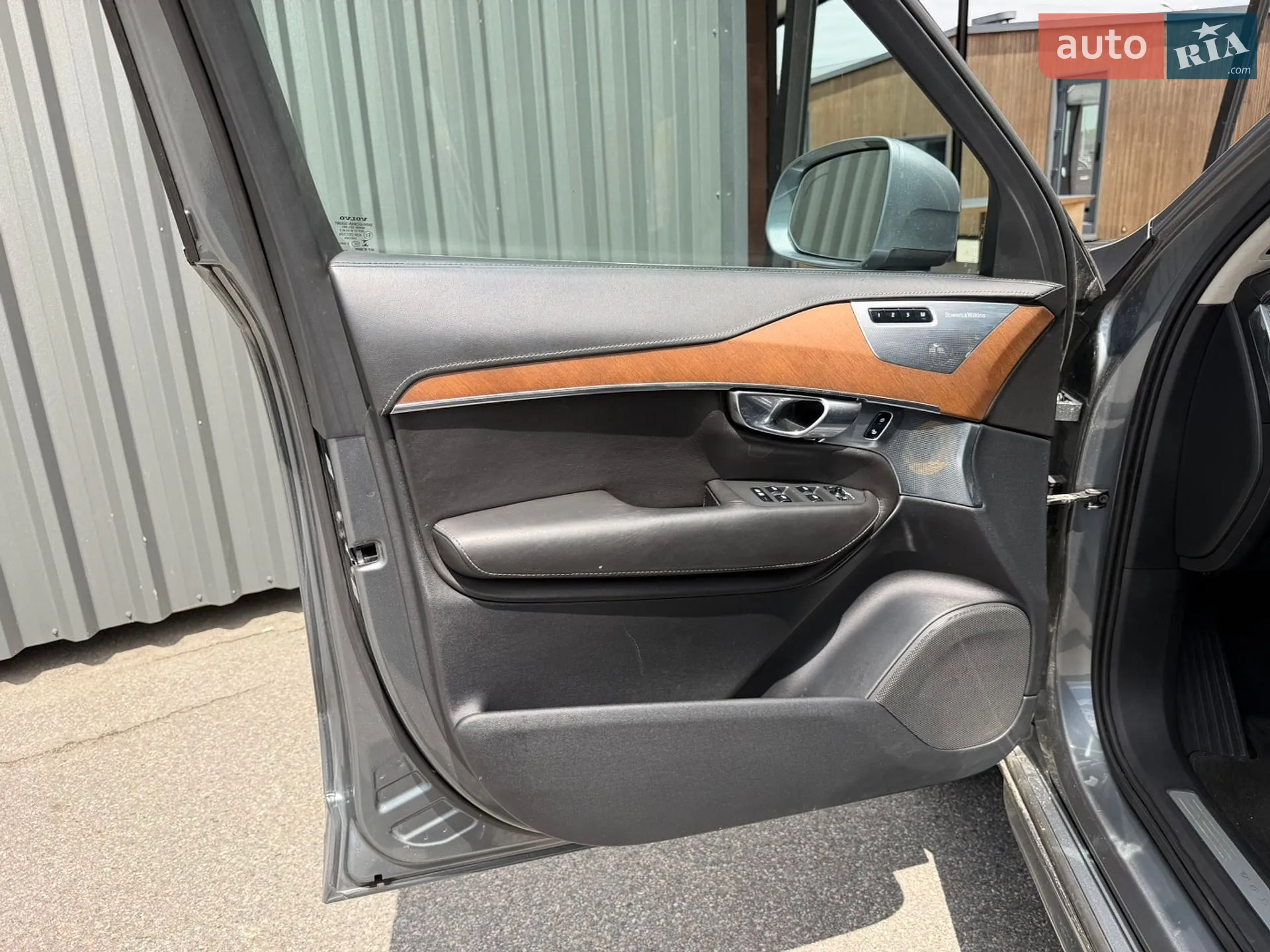 Volvo XC90 2016 VIN YV4A22PL8H1150208 фото оголошення 22 з 47
