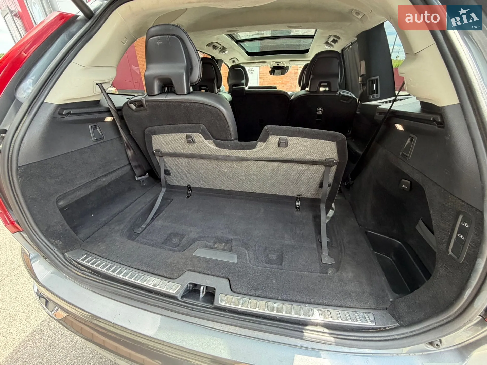 Volvo XC90 2016 VIN YV4A22PL8H1150208 фото оголошення 29 з 47