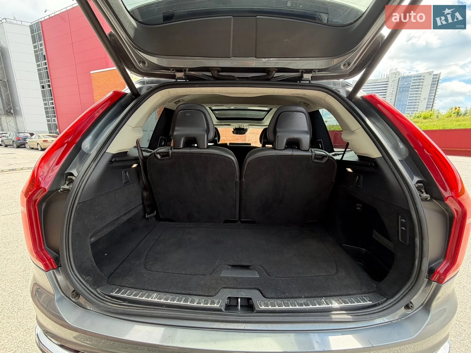 Volvo XC90 2016 VIN YV4A22PL8H1150208 фото оголошення 33 з 47