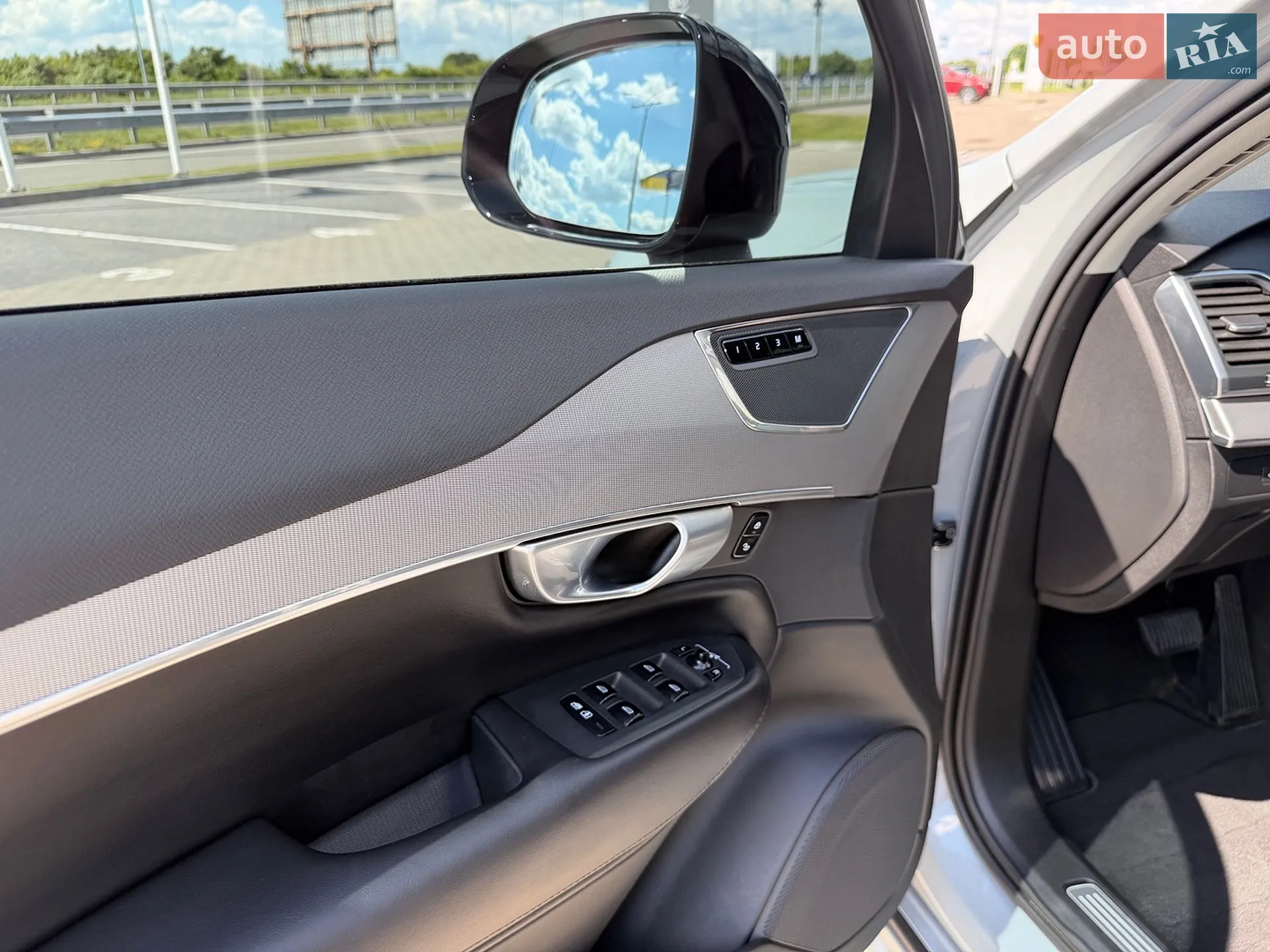 2023 Volvo XC90 - мініатюра 14