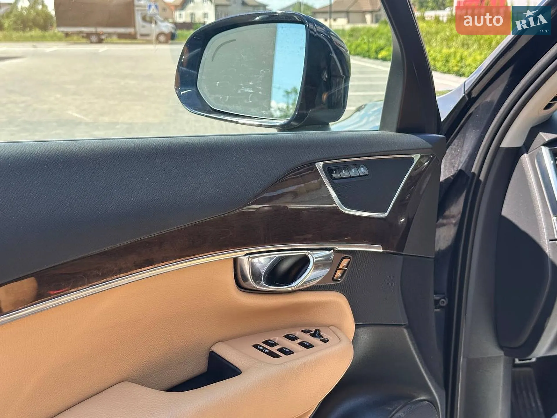2015 Volvo XC90 - мініатюра 7