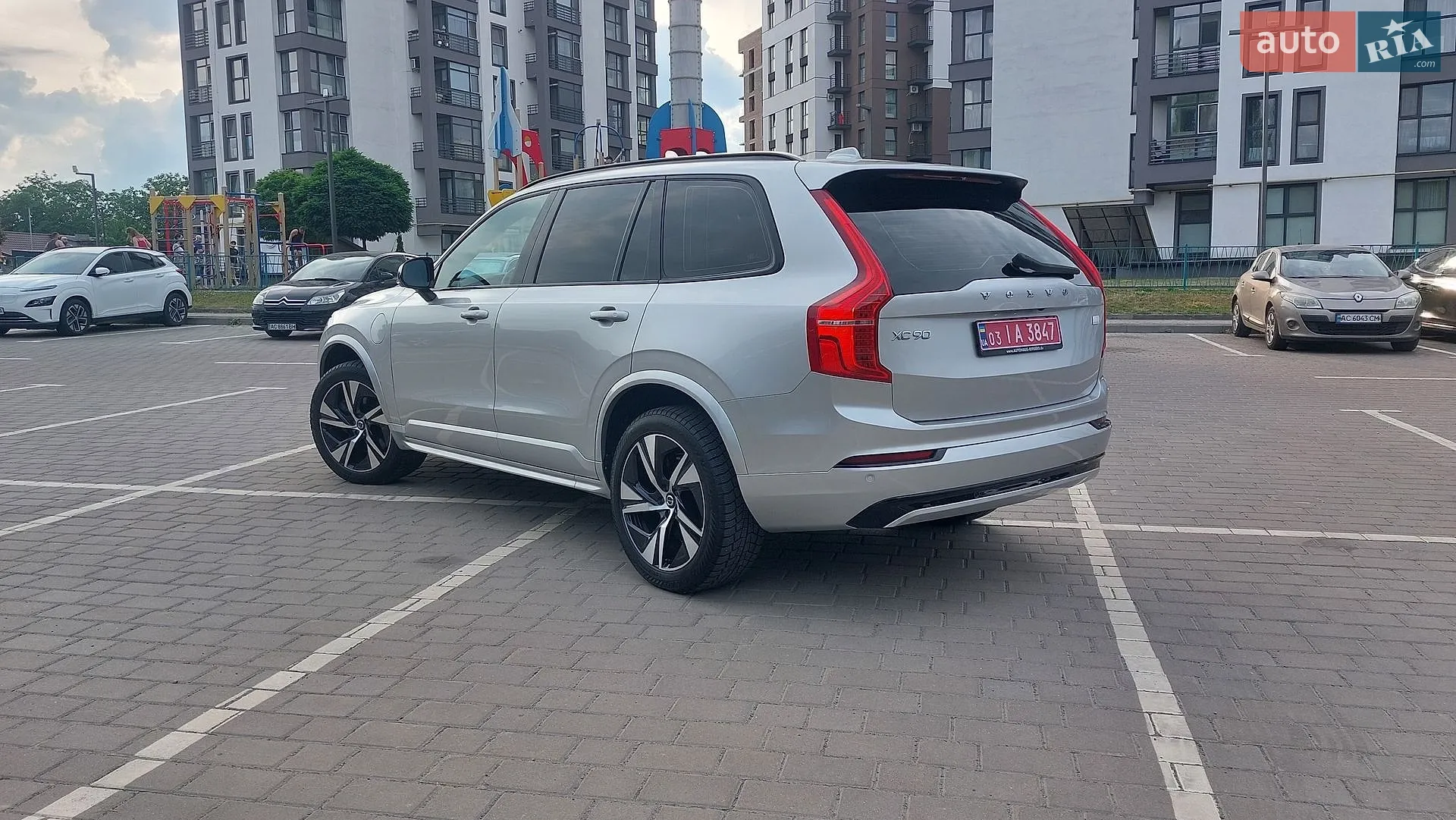 2022 Volvo XC90 - мініатюра 5