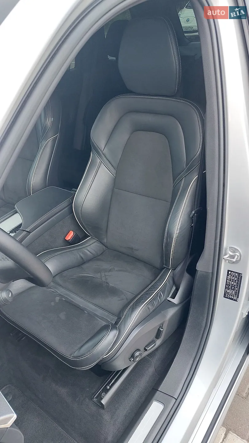 2022 Volvo XC90 - мініатюра 14