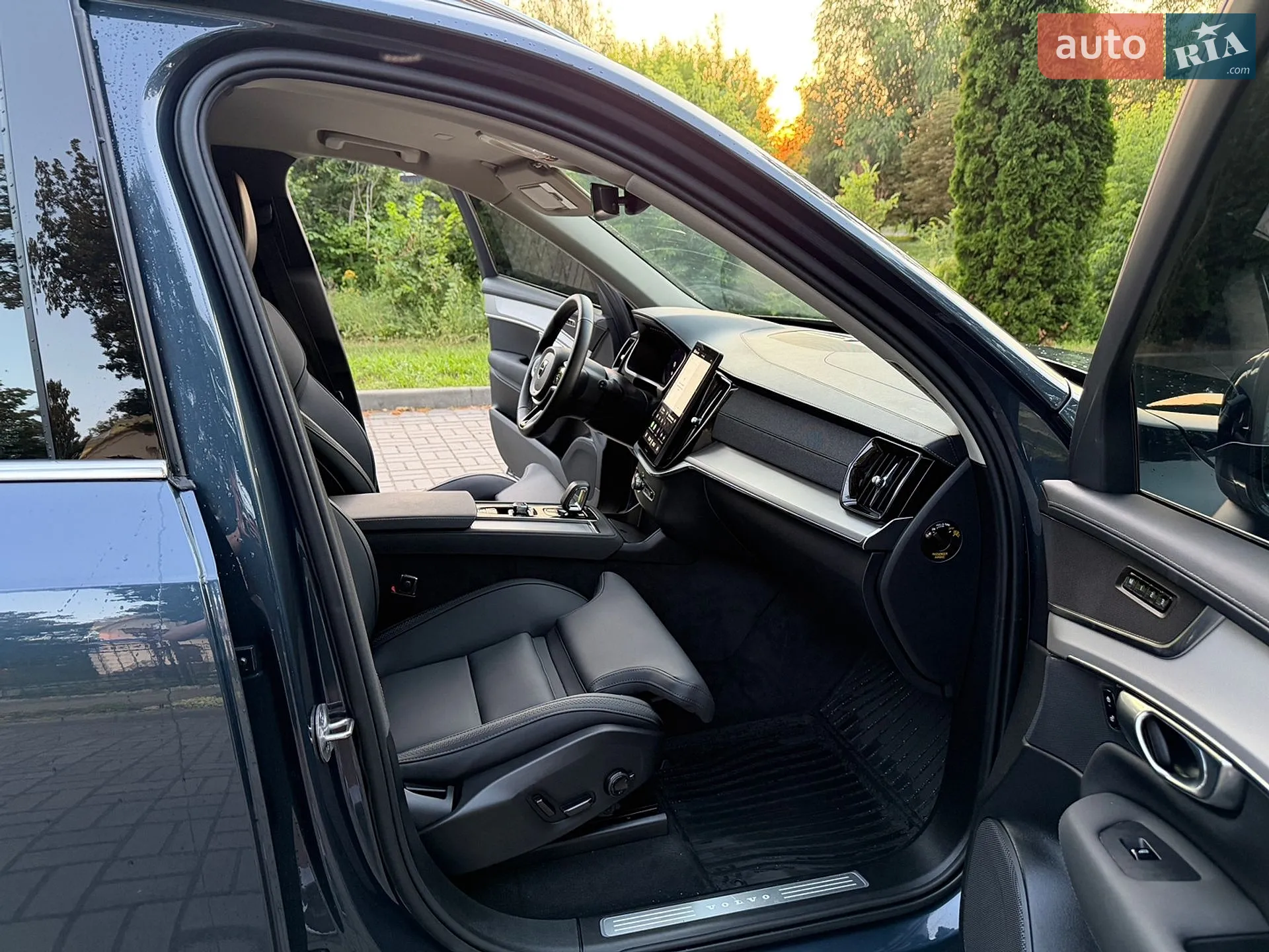 2025 Volvo XC90 - мініатюра 26
