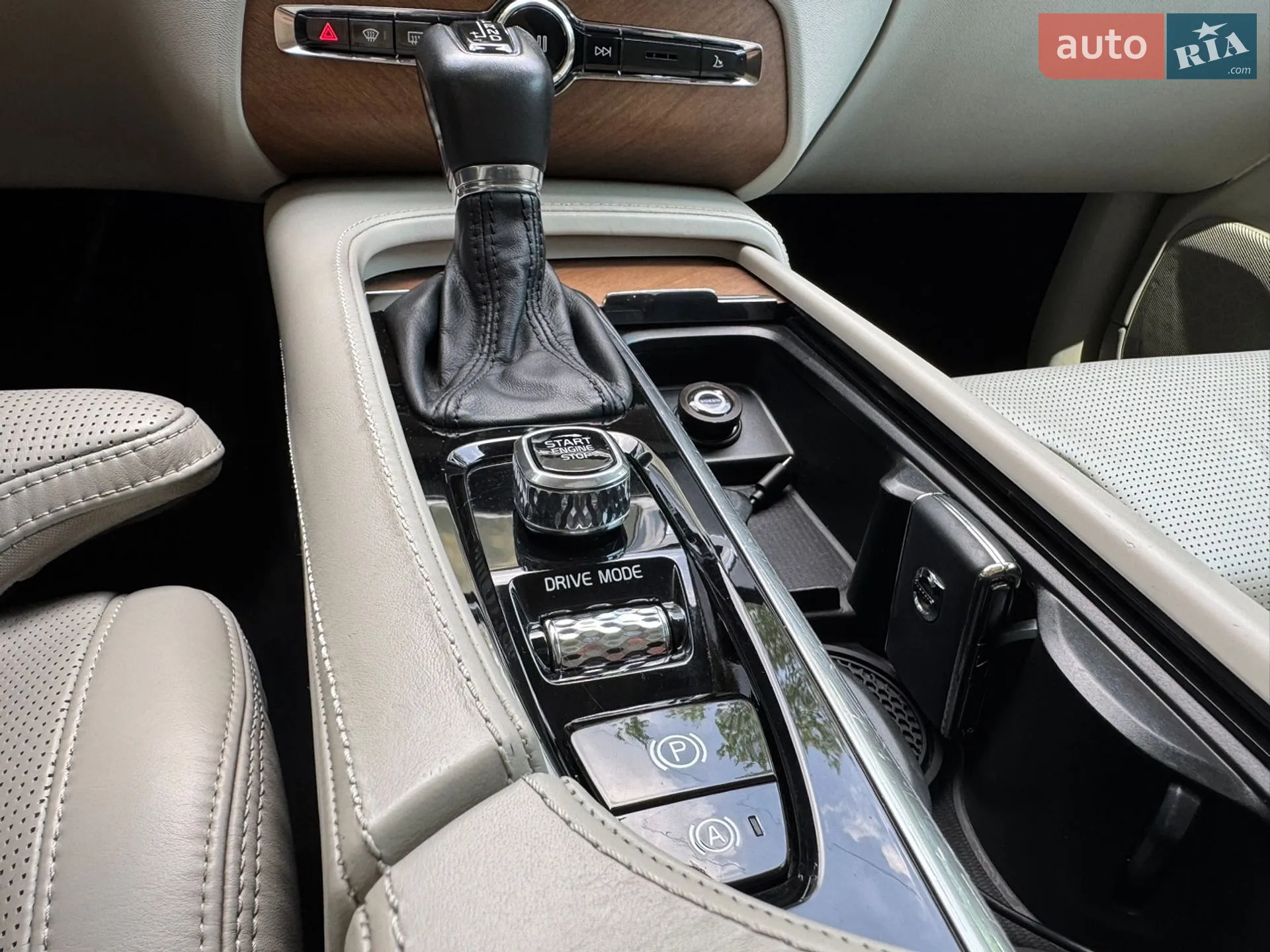 2019 Volvo XC90 - мініатюра 17