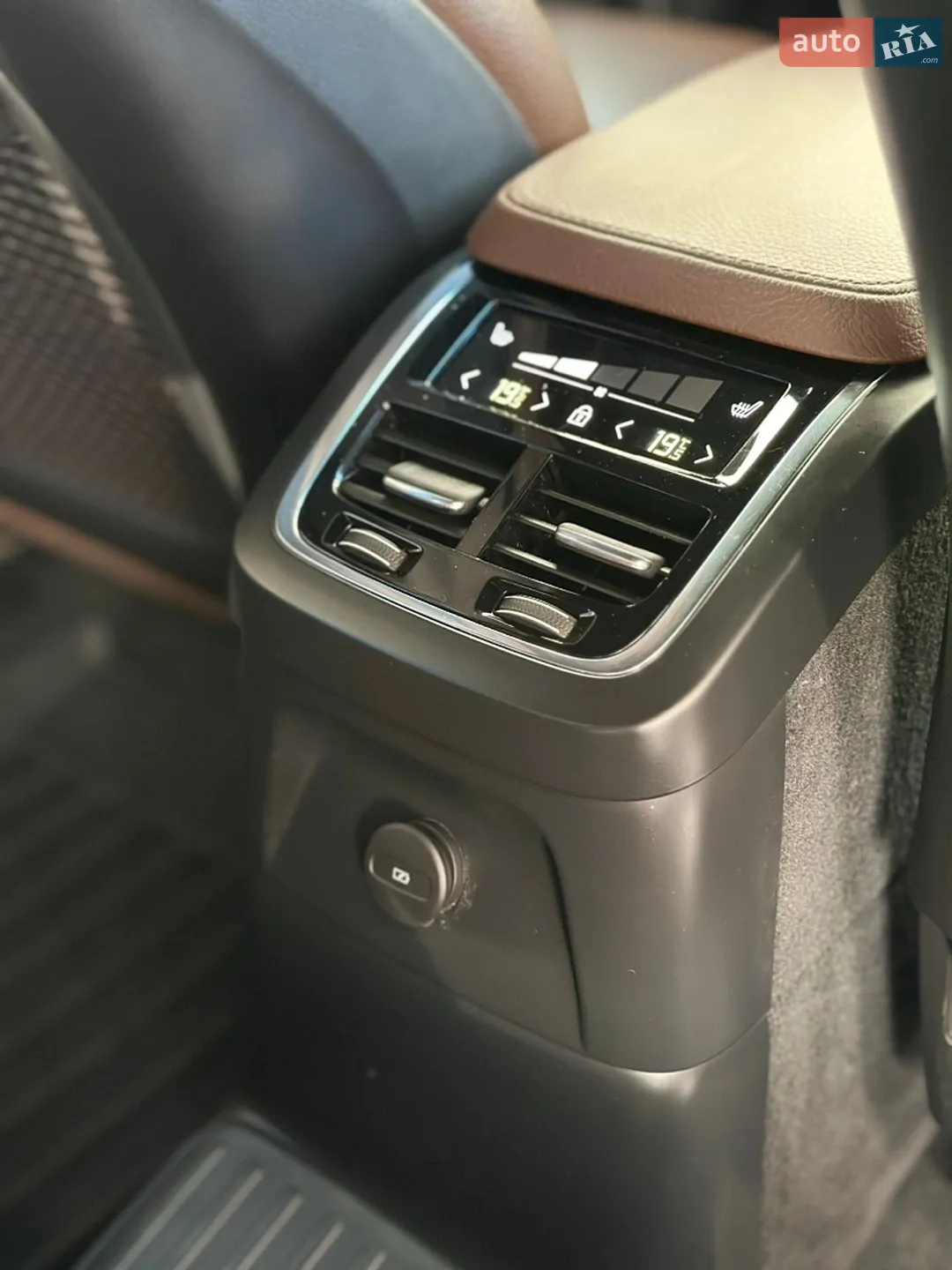 2021 Volvo XC90 - мініатюра 61