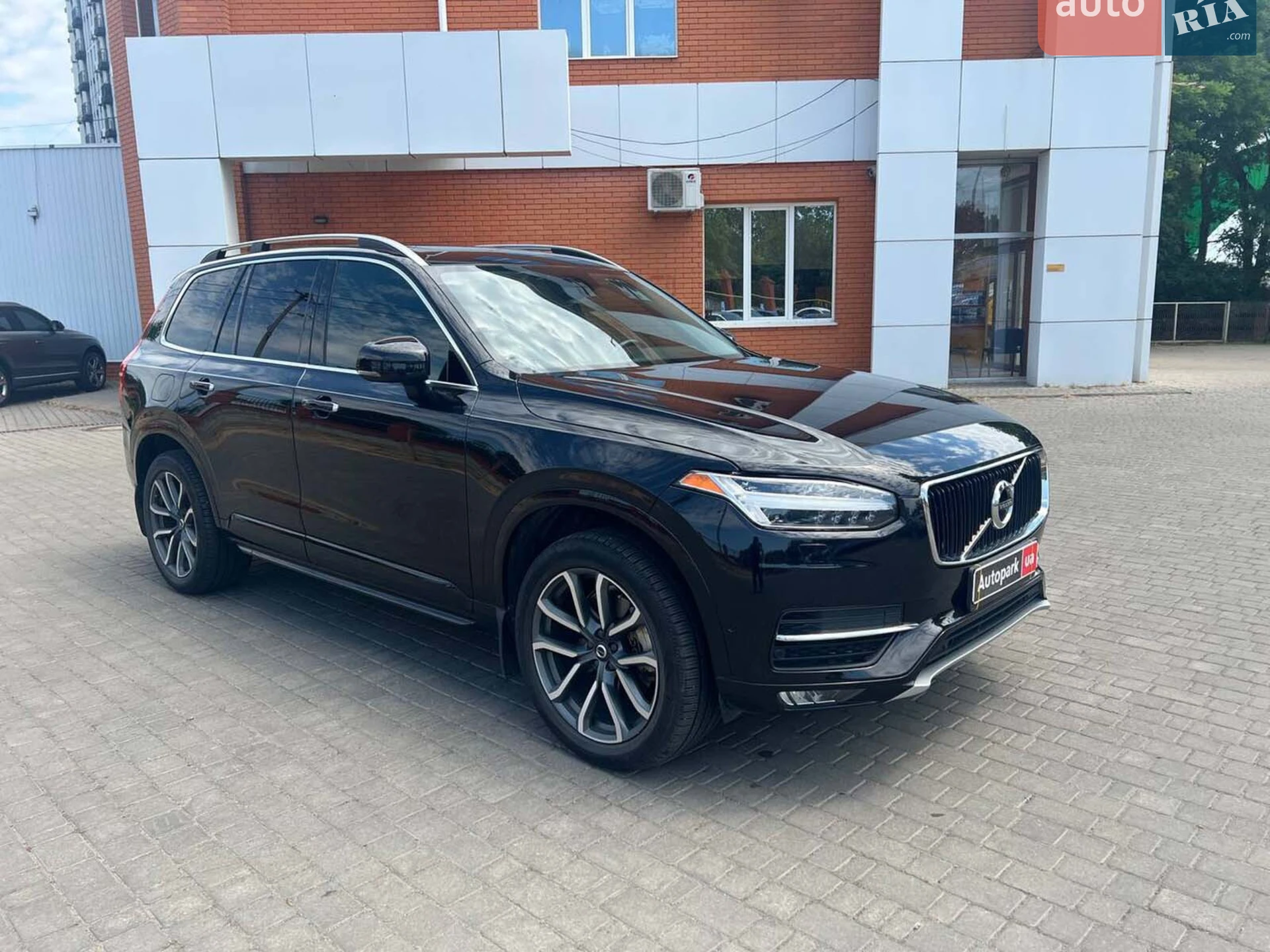 2017 Volvo XC90 - мініатюра 8