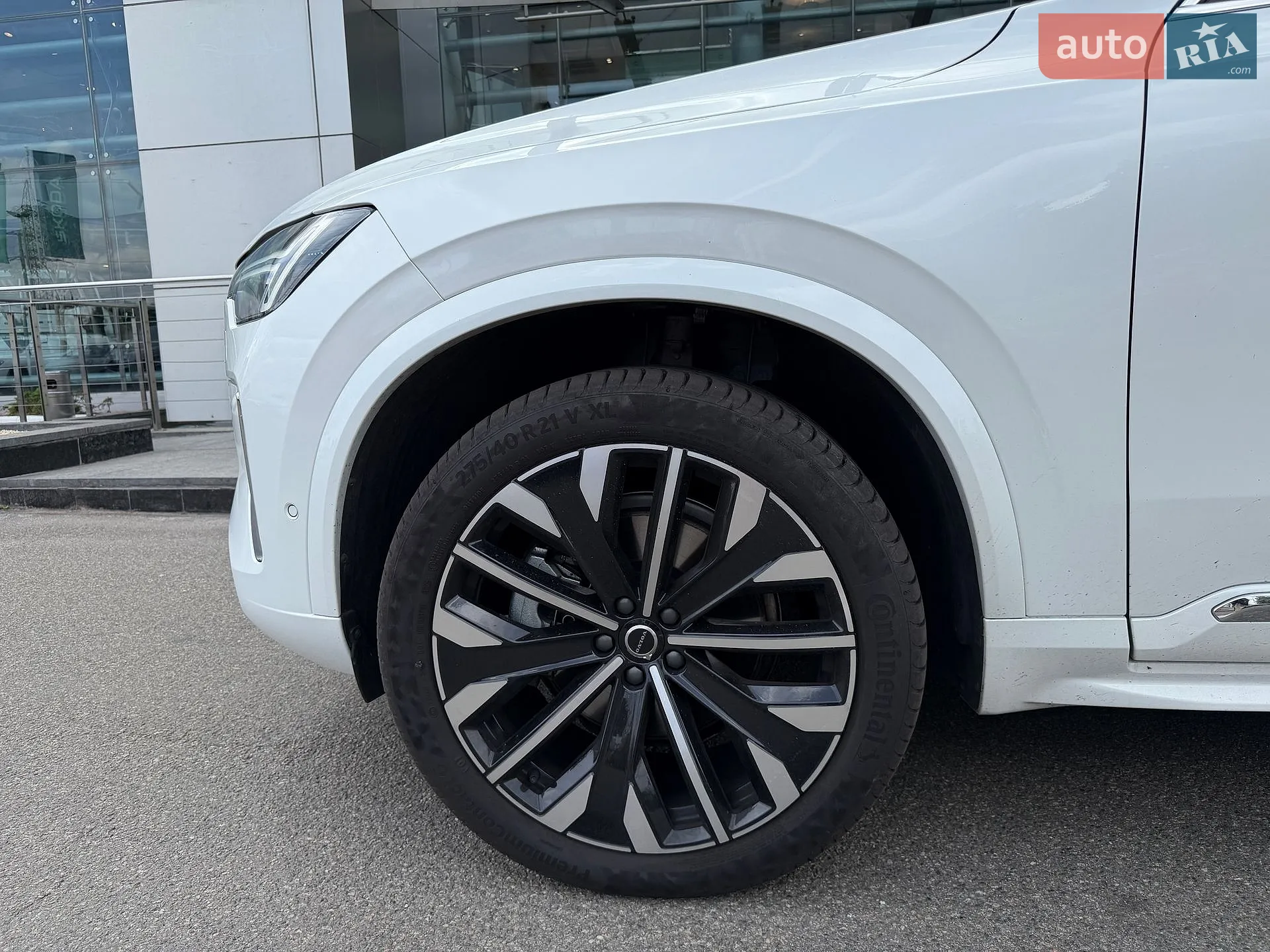 2025 Volvo XC90 - мініатюра 8