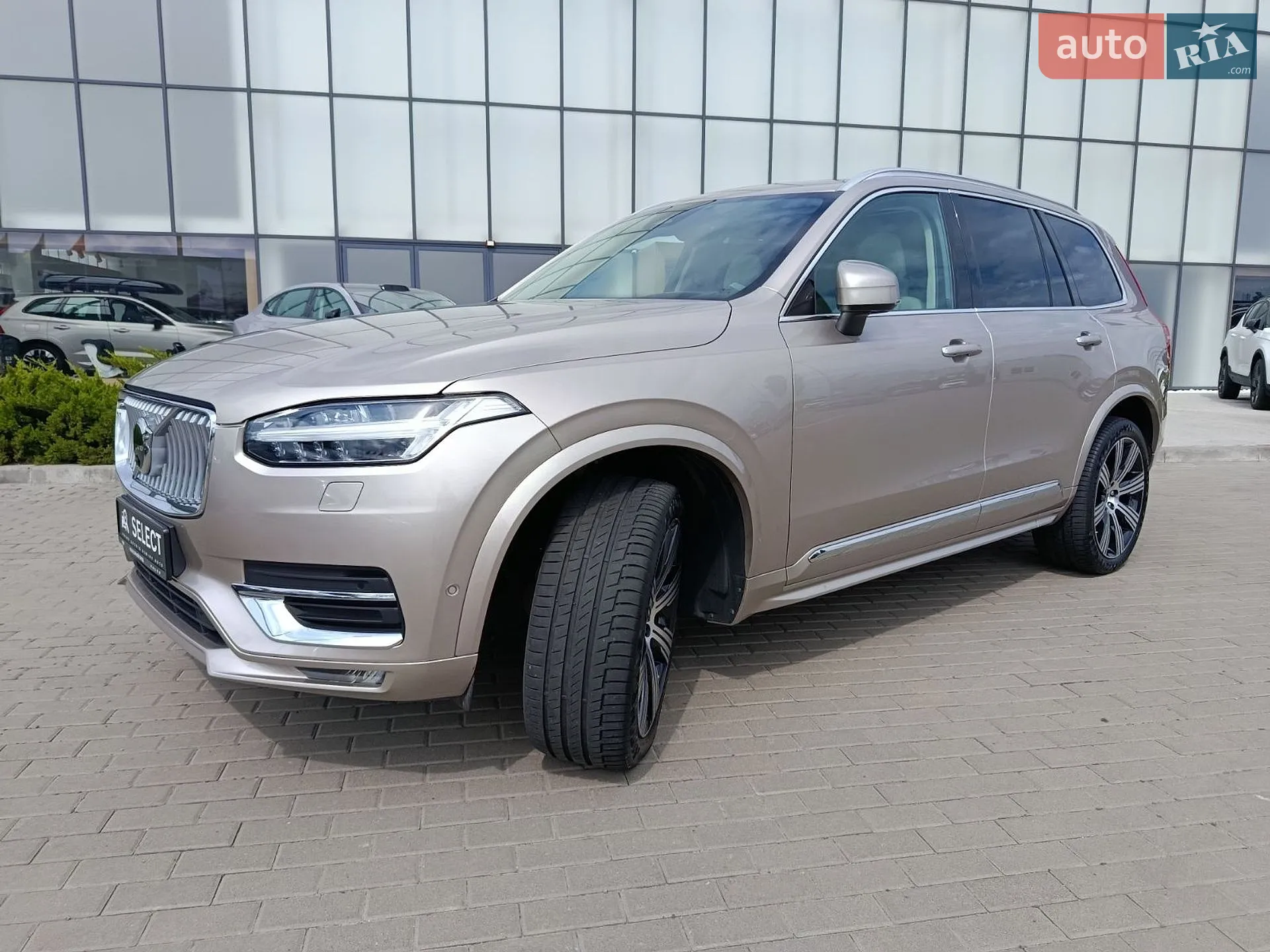 2022 Volvo XC90 - мініатюра 3