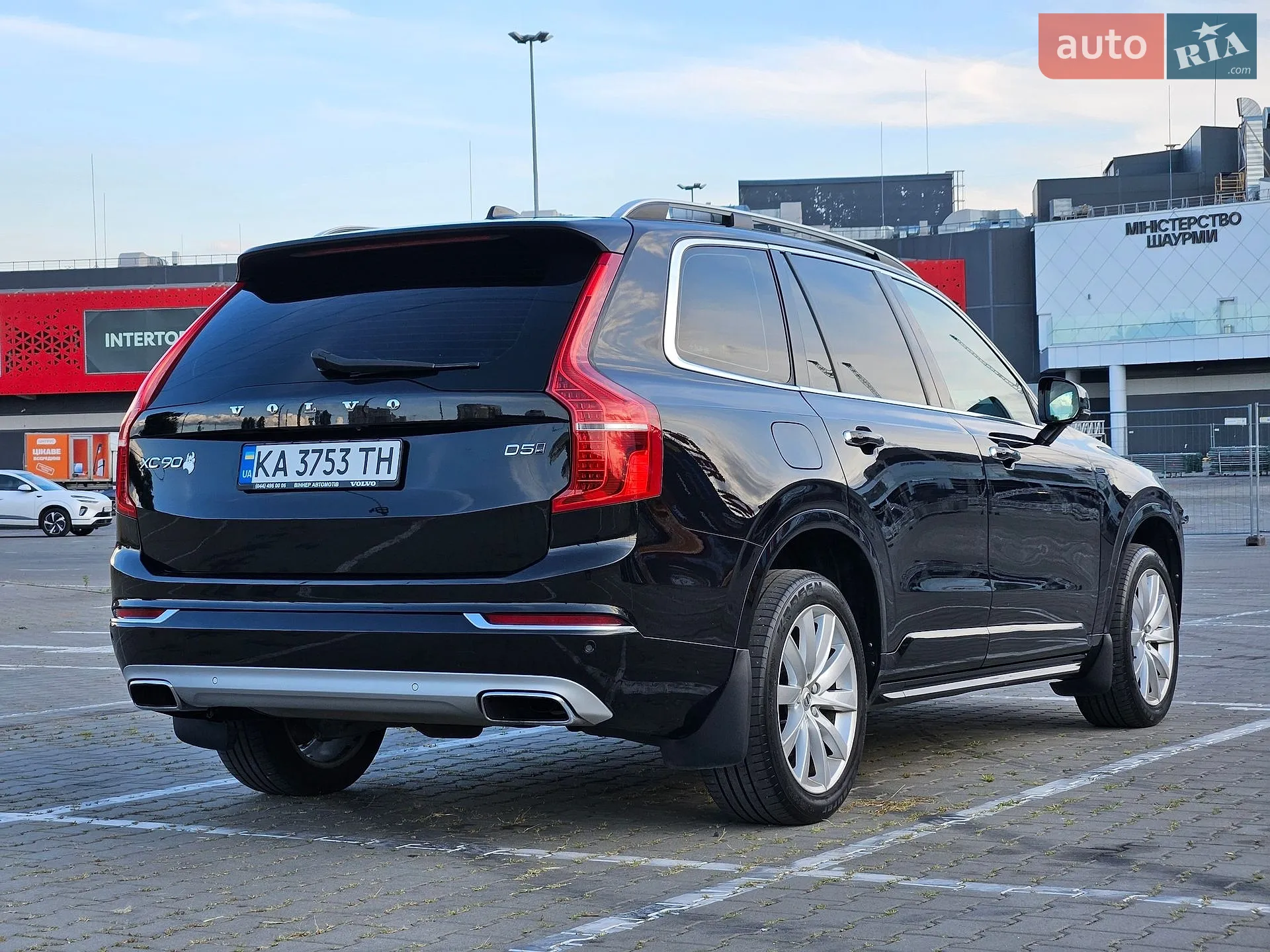 2015 Volvo XC90 - мініатюра 12