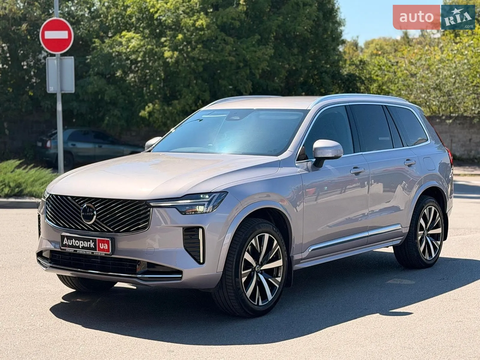2025 Volvo XC90 - фото 1