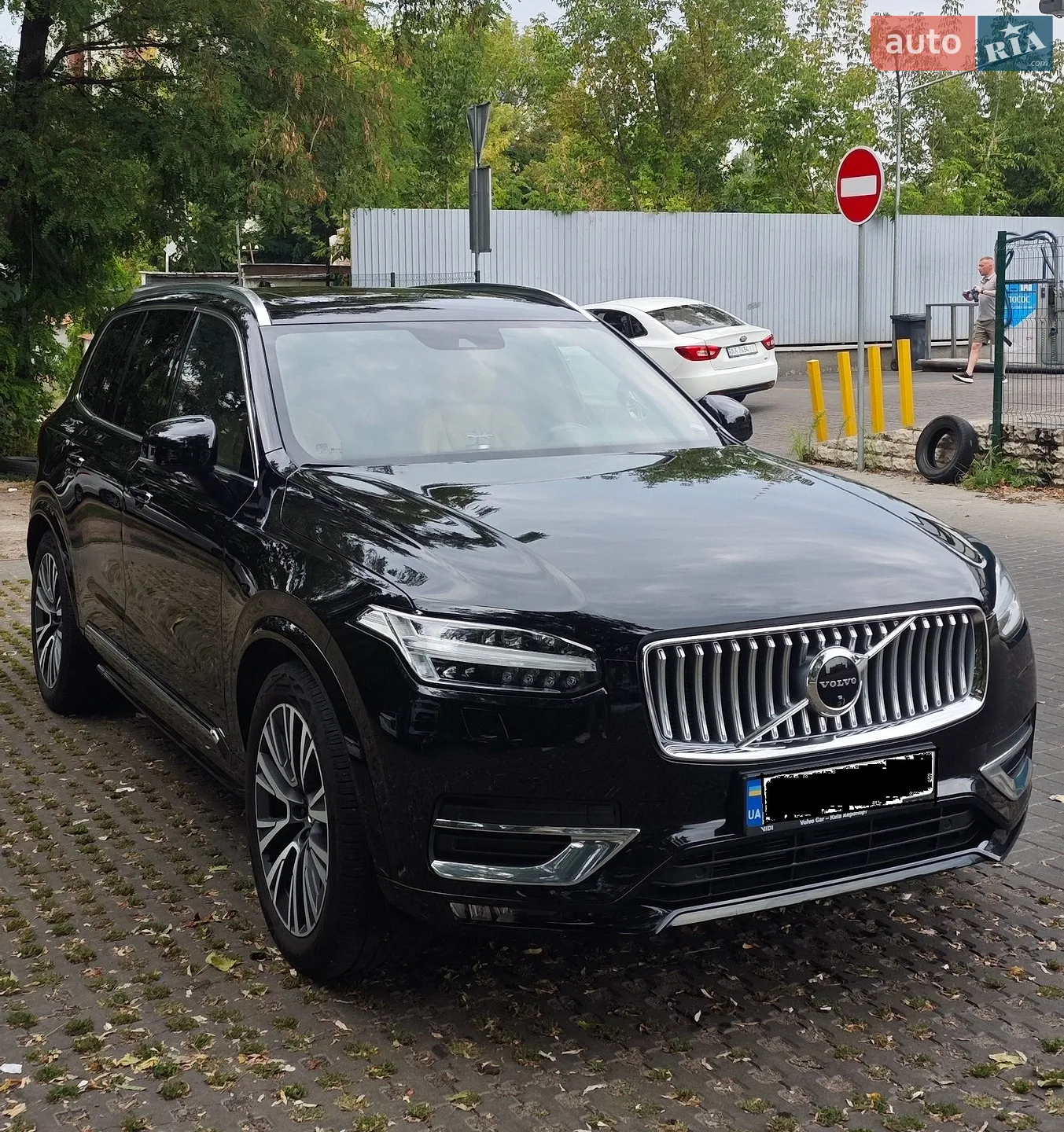 2022 Volvo XC90 - мініатюра 3