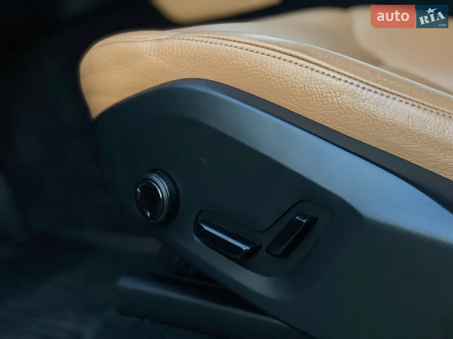 2015 Volvo XC90 - мініатюра 18