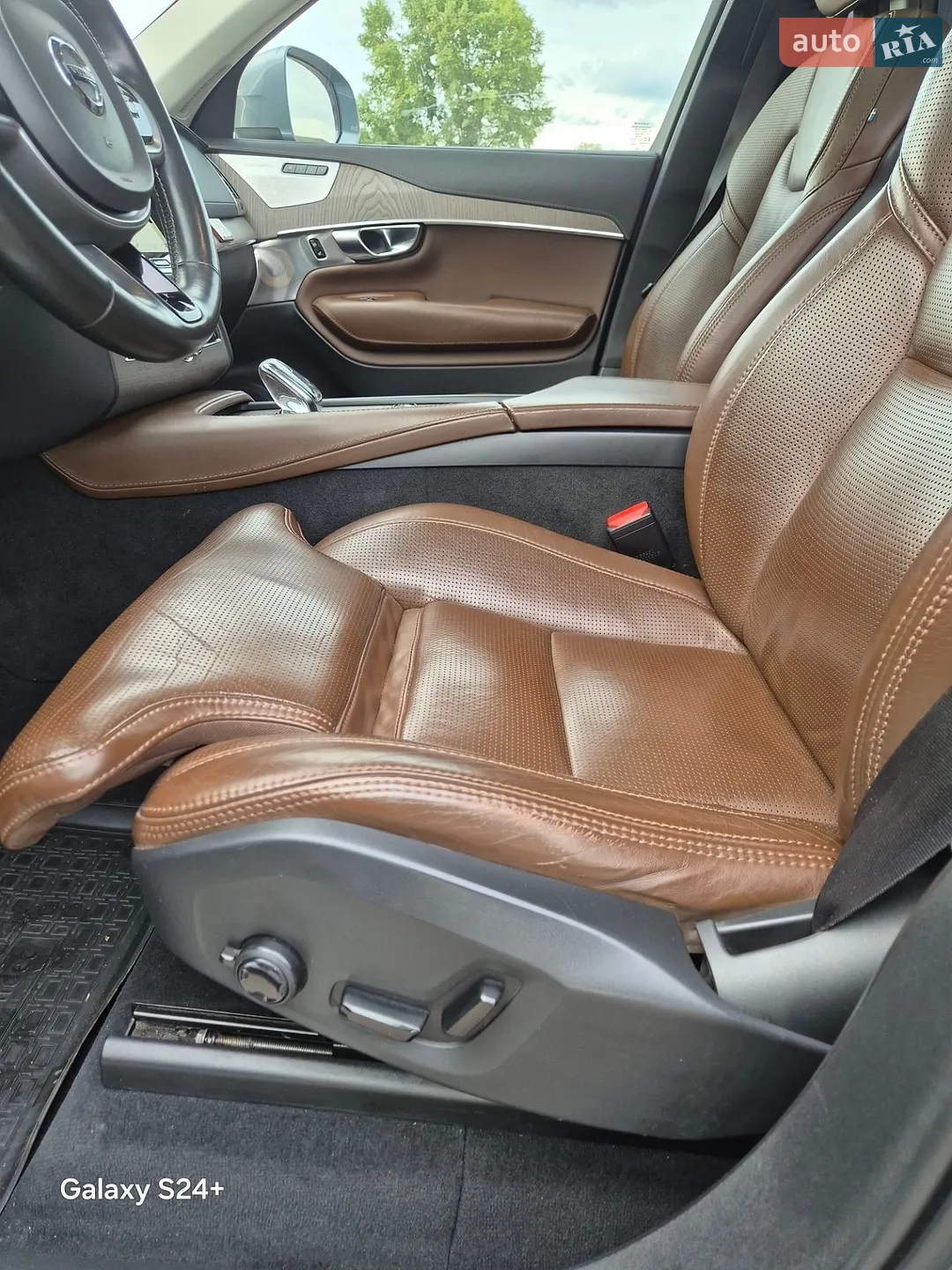 2020 Volvo XC90 - мініатюра 8