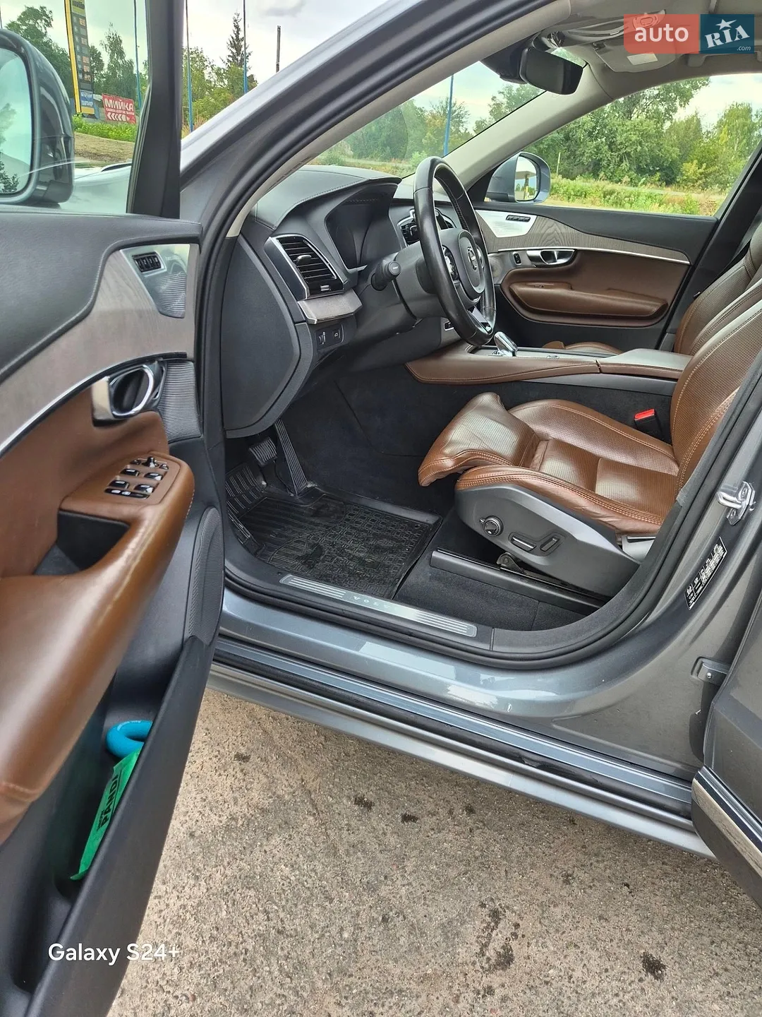 2020 Volvo XC90 - мініатюра 9