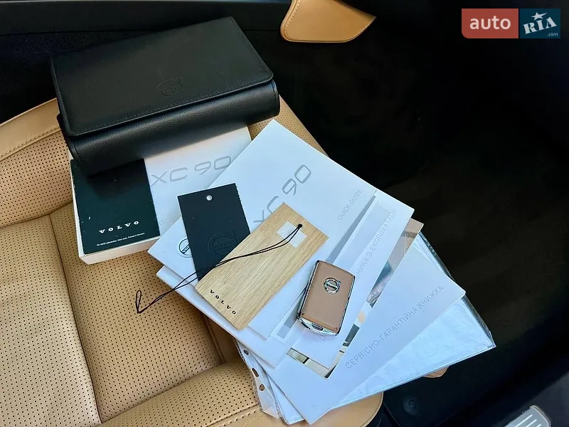 Внедорожник / Кроссовер Volvo XC90 2015 в Харькове документ