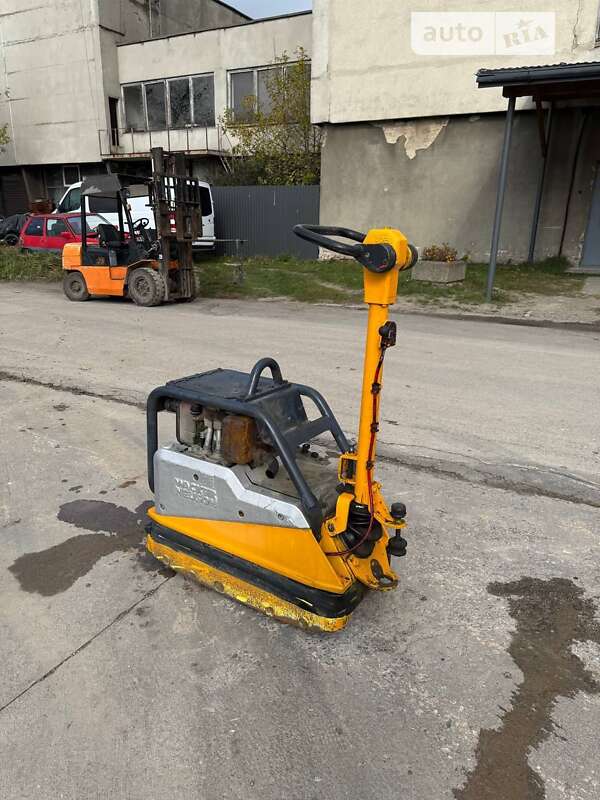 Трамбовщик (Вибронога) Wacker DPU 2015 в Львове