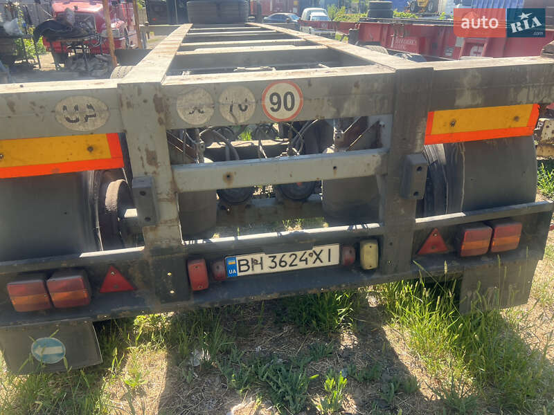 Контейнеровоз напівпричіп Wagen-Meyer MSK 24-13 1995 в Одесі