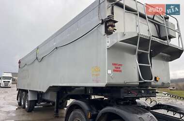 Самоскид напівпричіп Weightlifter 3STT 2011 в Бучачі