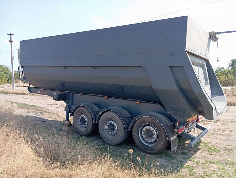 Зерновоз - полуприцеп Wellmeyer SHK 2002 в 