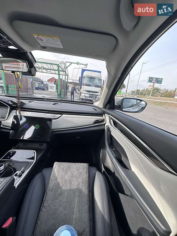 Внедорожник / Кроссовер Weltmeister EX5 2020 в Киеве