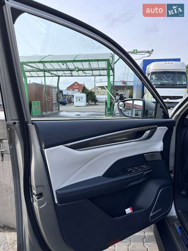 Внедорожник / Кроссовер Weltmeister EX5 2020 в Киеве