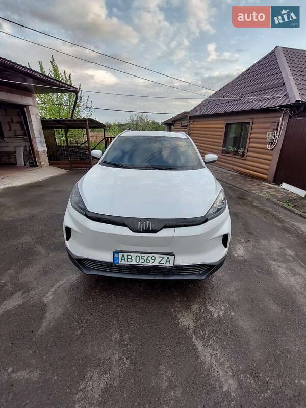 Weltmeister EX5 2018