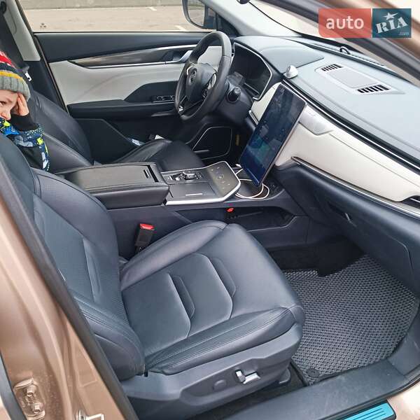 Внедорожник / Кроссовер Weltmeister EX5 2019 в Киеве