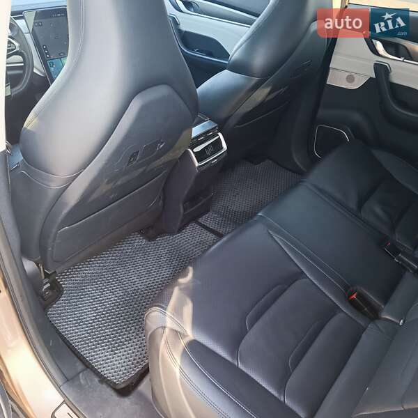 Внедорожник / Кроссовер Weltmeister EX5 2019 в Киеве