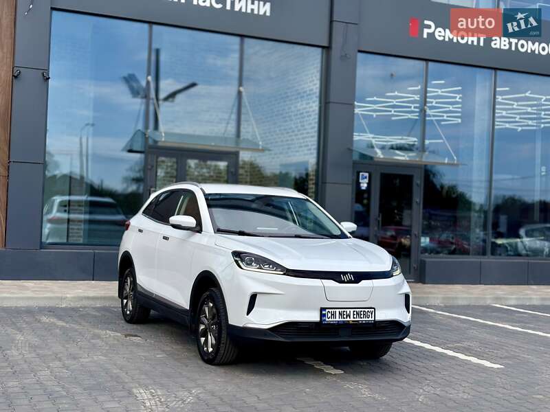 Внедорожник / Кроссовер Weltmeister EX5 2022 в 
