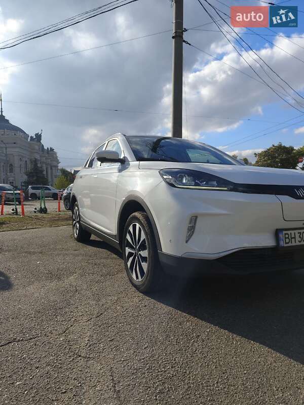 Внедорожник / Кроссовер Weltmeister EX5 2019 в Одессе