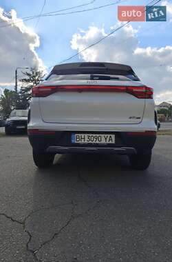 Позашляховик / Кросовер Weltmeister EX5 2019 в 