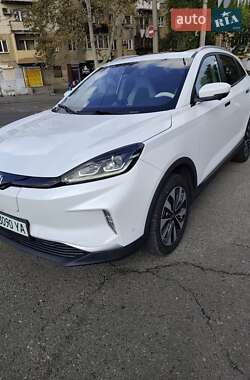 Позашляховик / Кросовер Weltmeister EX5 2019 в 
